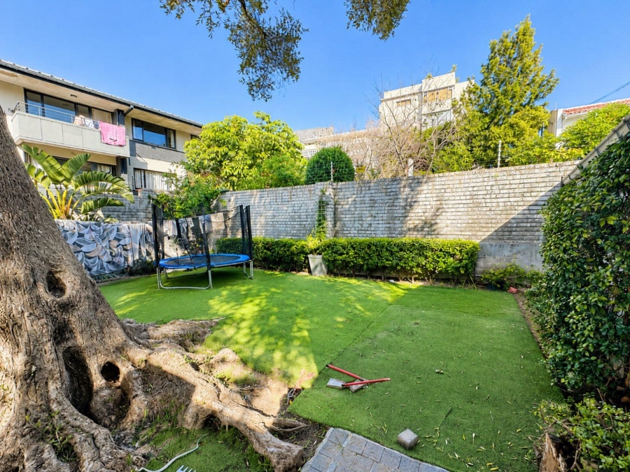 3 Bedroom Property for Sale in Gardens Western Cape